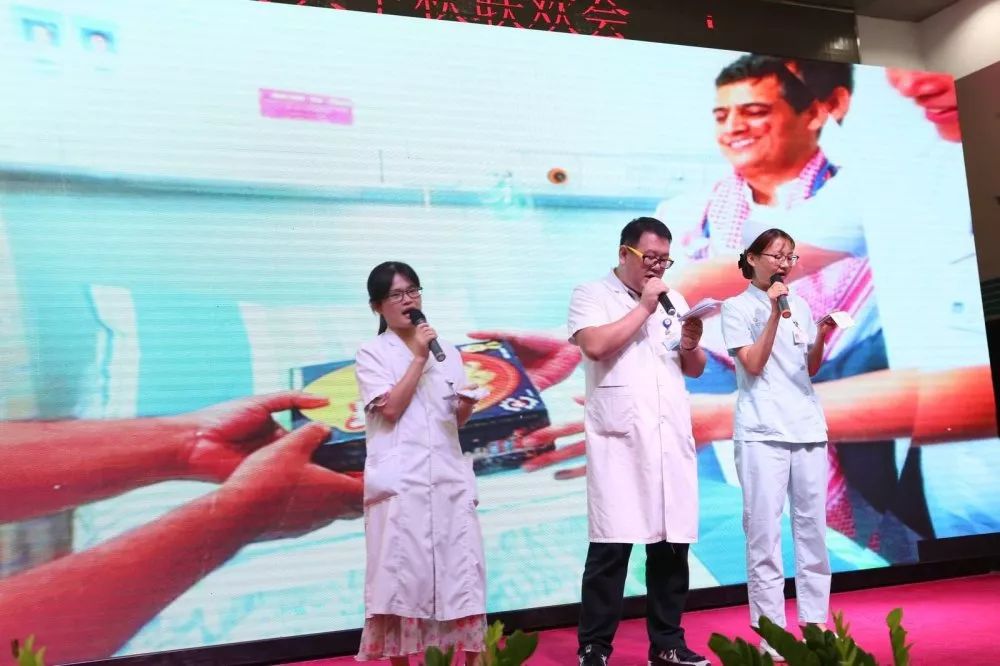 ny16_120215.jpg a21.jpg