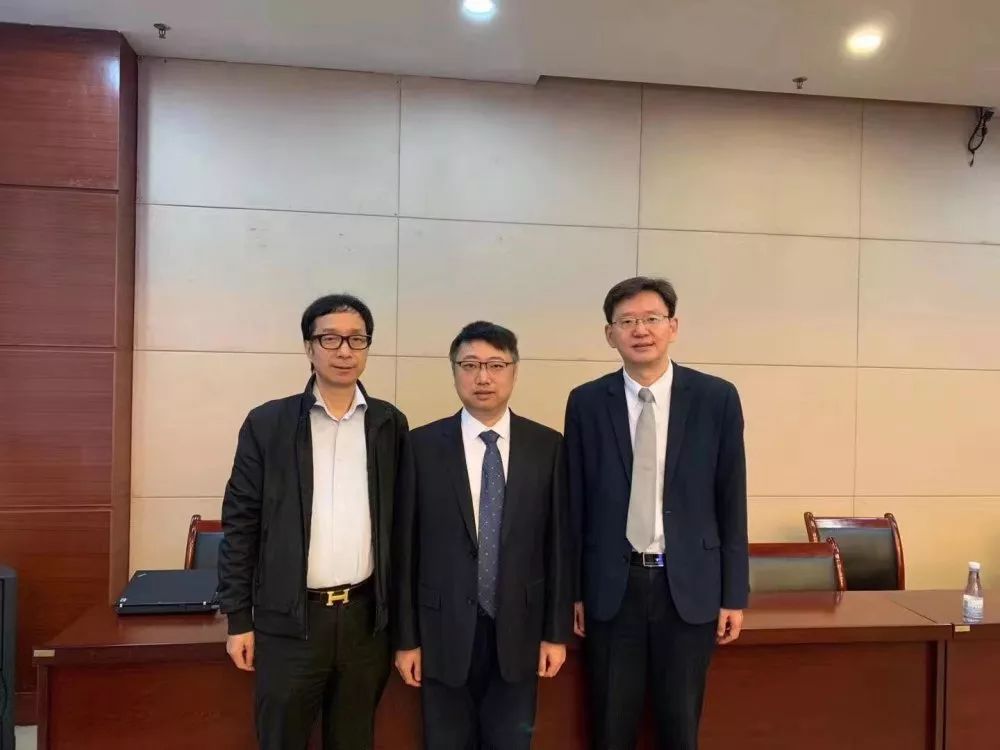 ny18_389496.jpg ny18_389496.jpg