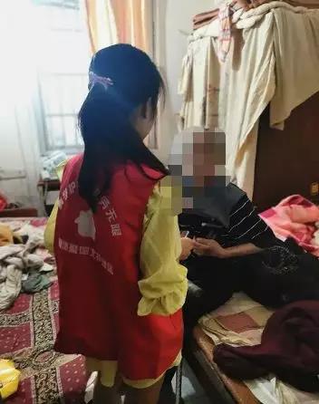 ny06_269738.jpg e4.jpg