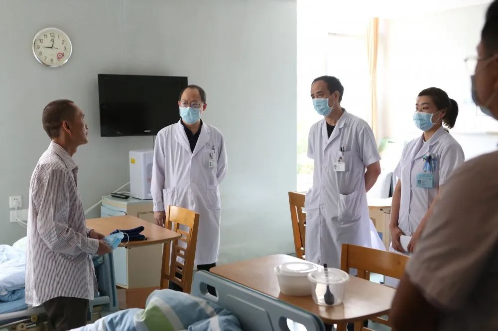 ny08_768201.jpg v22.jpg