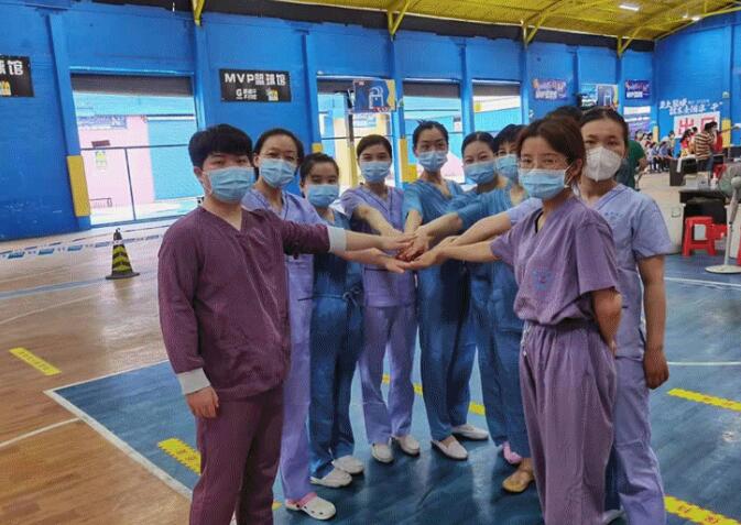 ny03_230357.jpg c155.jpg