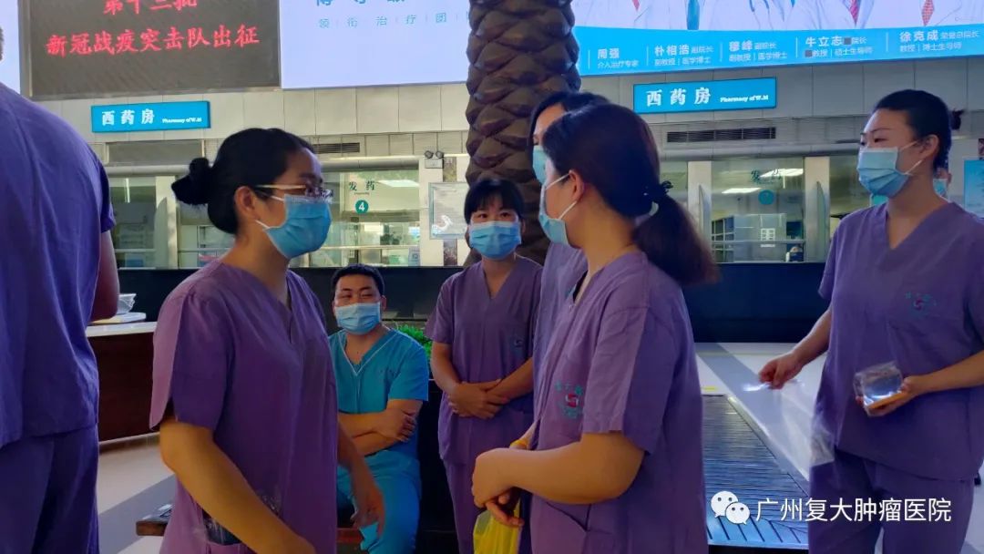 ny03_405451.jpg c14.jpg