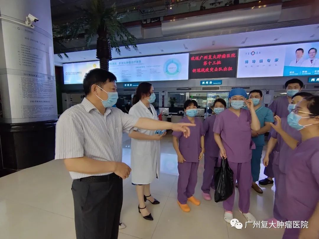 ny03_949365.jpg c12.jpg