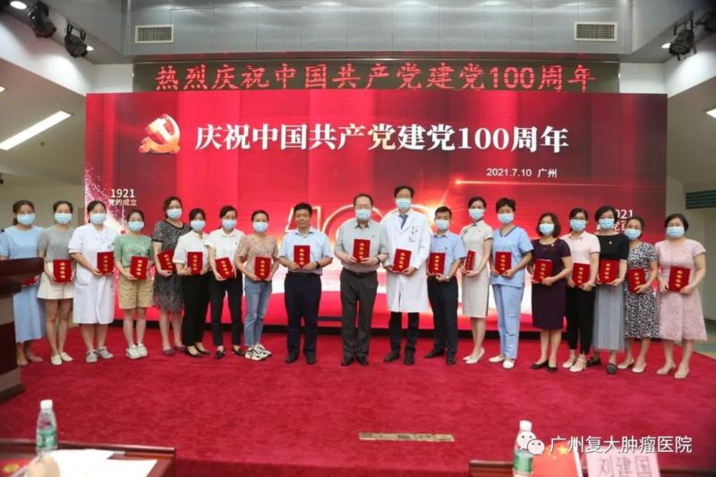 ny14_679121.jpg ny14_679121.jpg