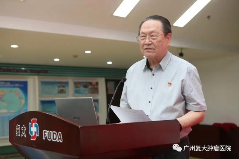 ny14_746316.jpg g6 (800x533).jpg