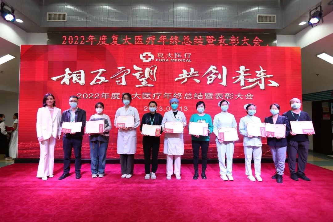 ny14_633406.jpg rr20.jpg