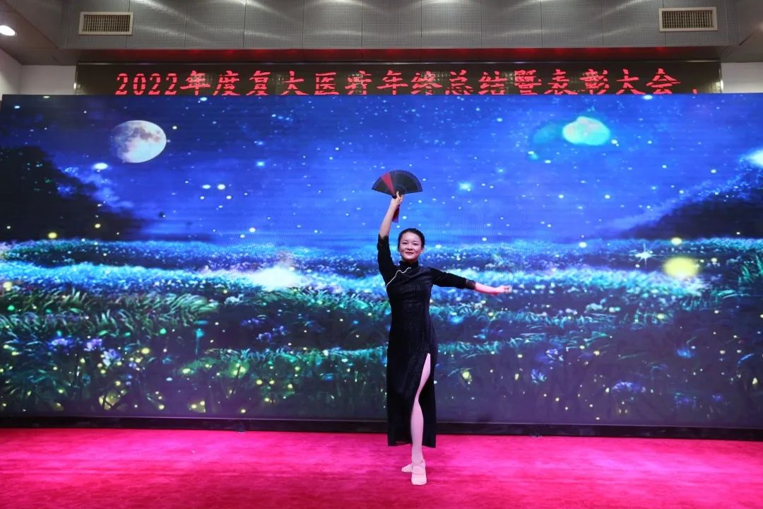 ny14_678725.jpg rr5.jpg