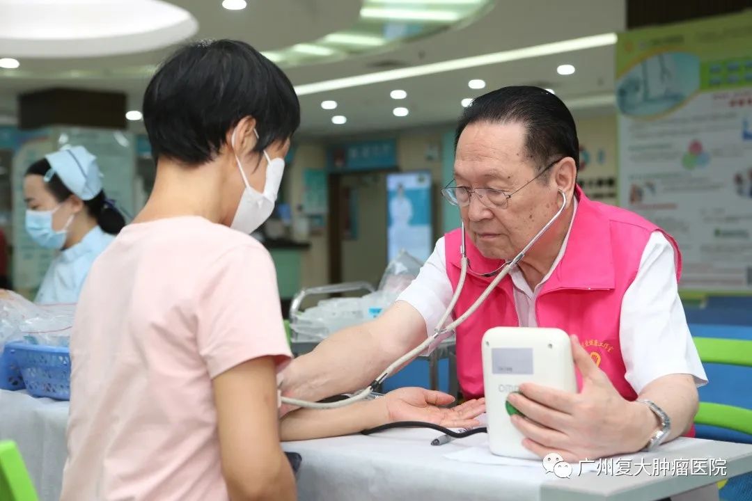 ny17_769867.jpg cc2.jpg